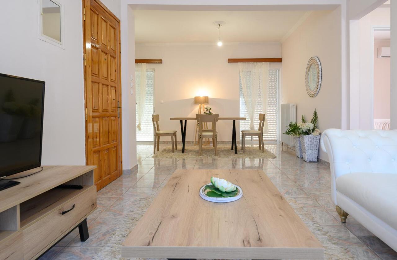Flower Apartment Preveza Exterior photo