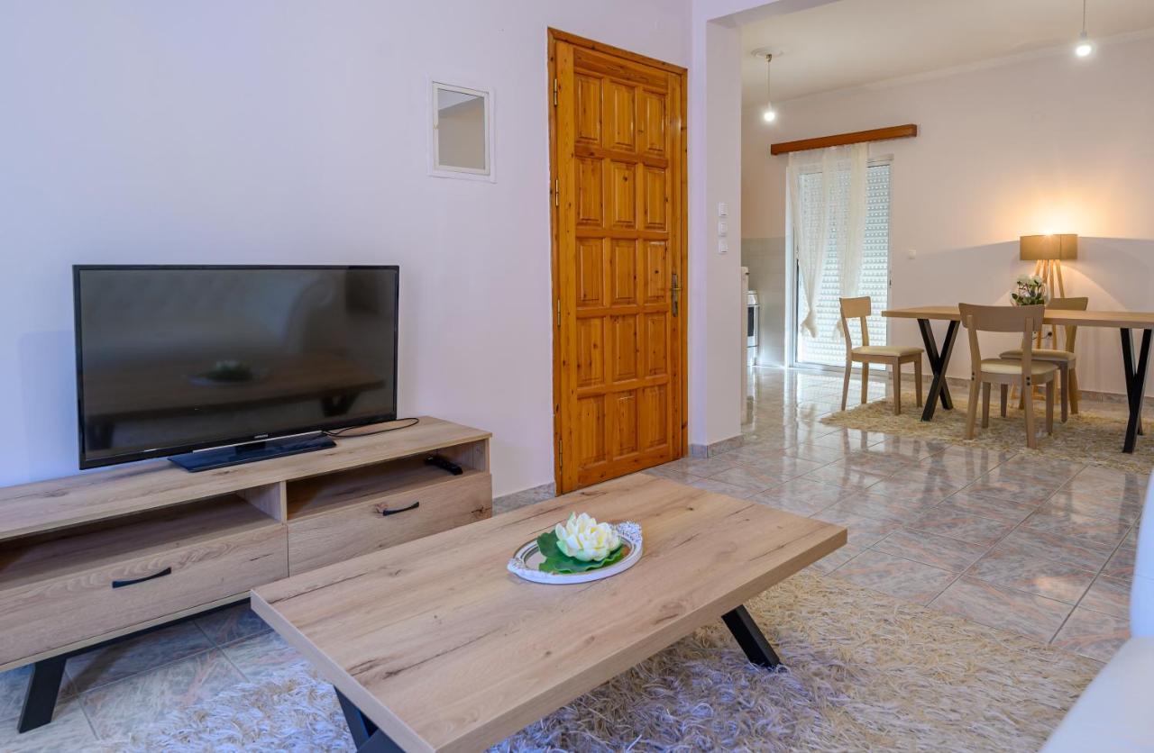 Flower Apartment Preveza Exterior photo